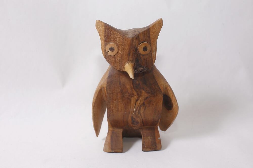 MCM Hand Carved Wooden Owl Figure Bird Decor ~ 260917-WH 710